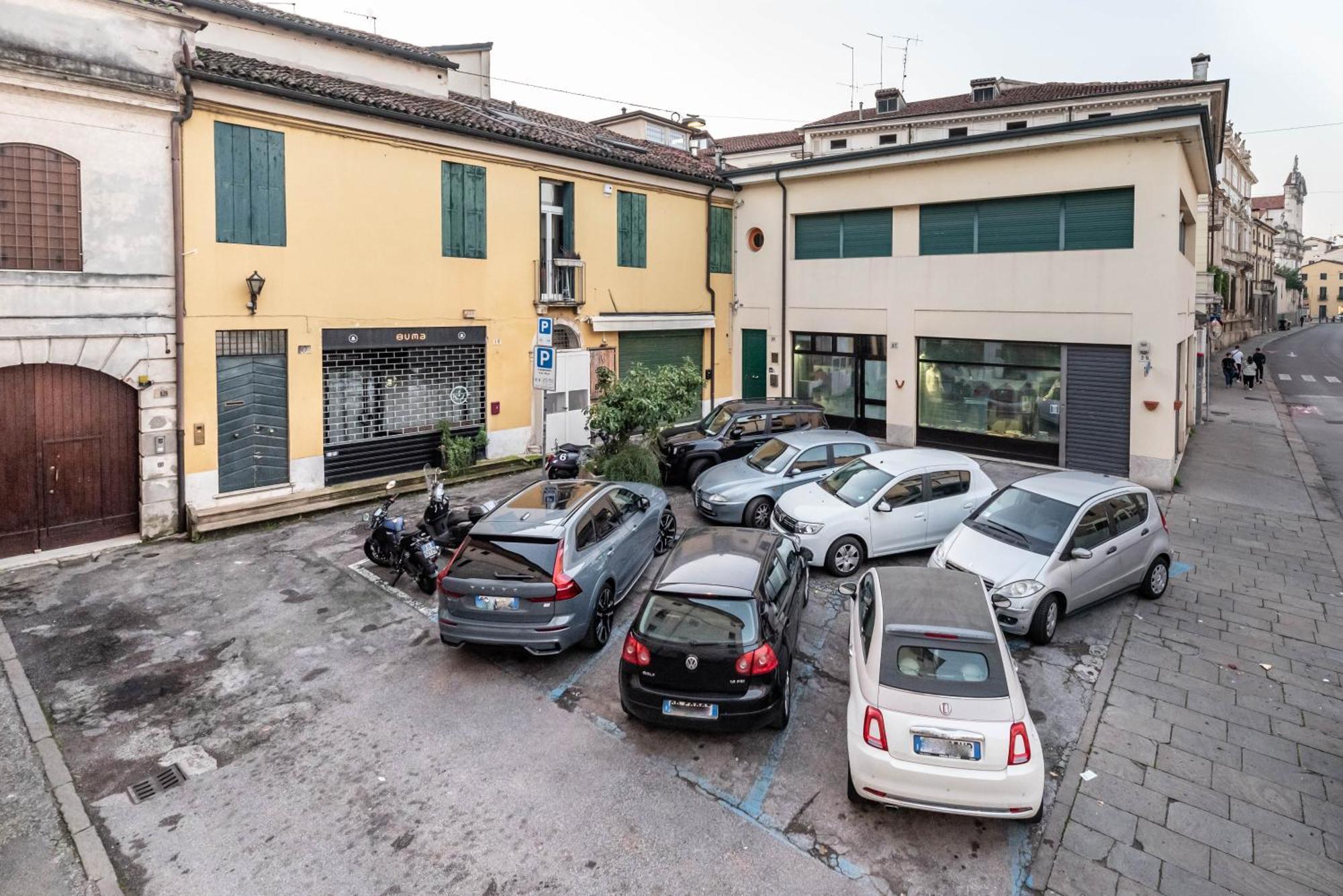 Ca' San Marco - Residenza Di Lusso A Due Passi Dalla Basilica Apartment Vicenza Exterior photo